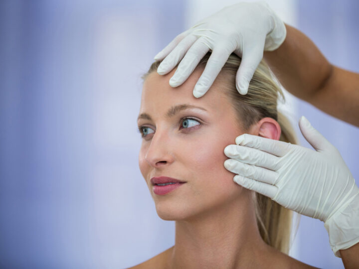 Cresce a demanda por lifting facial entre adultos jovens