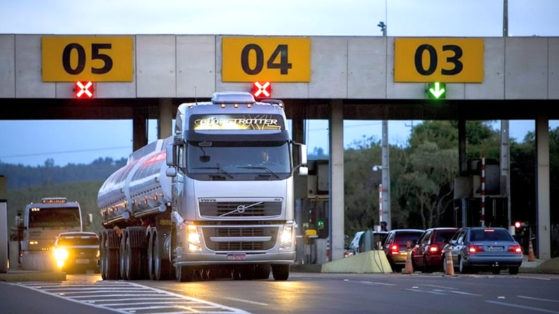 Testes do vale-pedágio por placa avançam em rodovias de MT