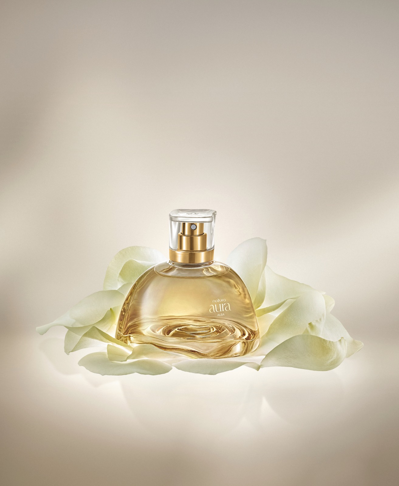 Natura Aura Alba é eleito o melhor perfume feminino do Brasil no Fragrantica Awards 2025