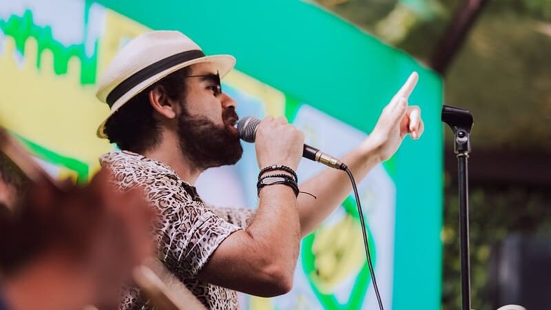 App Agitaí facilita a contratação de artistas para eventos de Carnaval em diferentes formatos