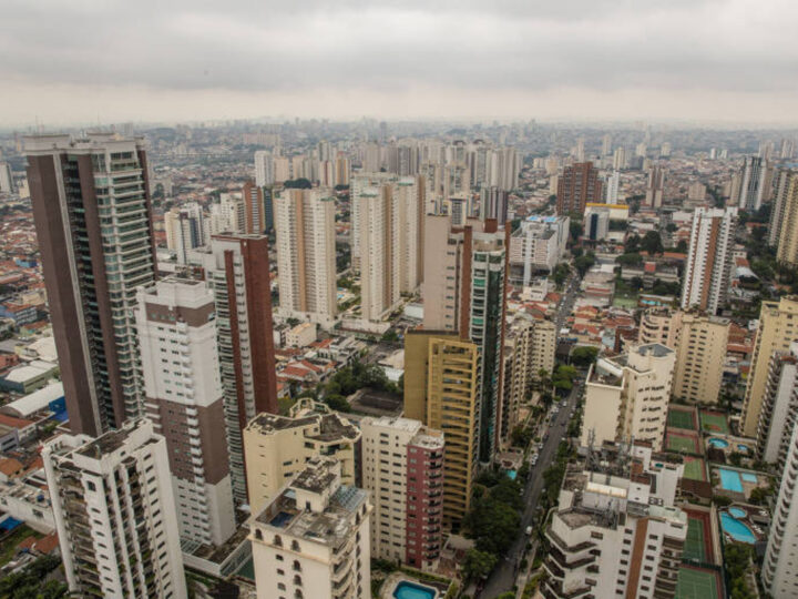 Alta no aluguel atrai investidores para renda recorrente