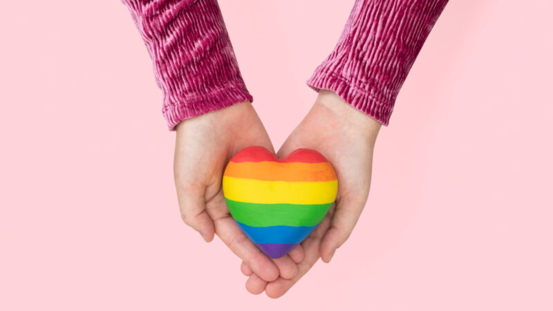 Saúde LGBTQIA+: cuidado contínuo exige jornada permanente