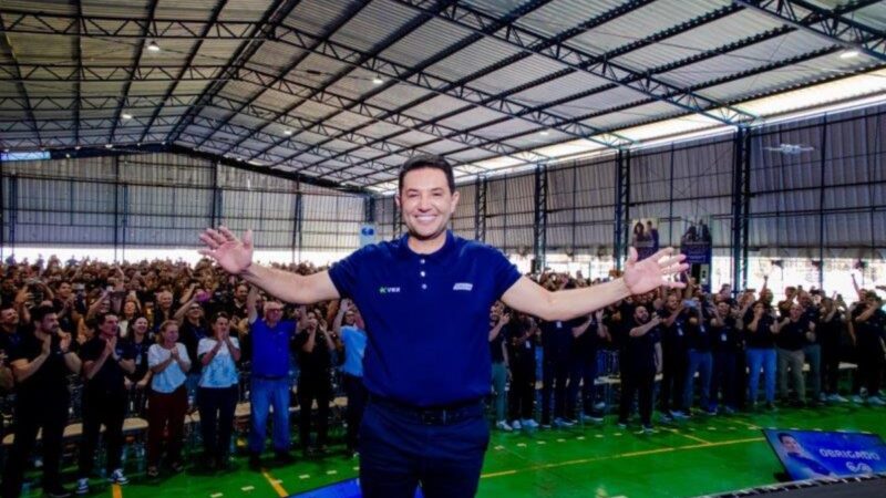 Gazin bate recorde de R$ 11 bilhões e anuncia 14º salário