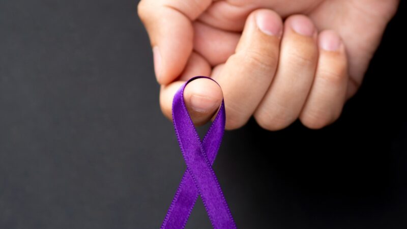 Fevereiro Roxo reforça a importância do diagnóstico e do cuidado integral na Fibromialgia
