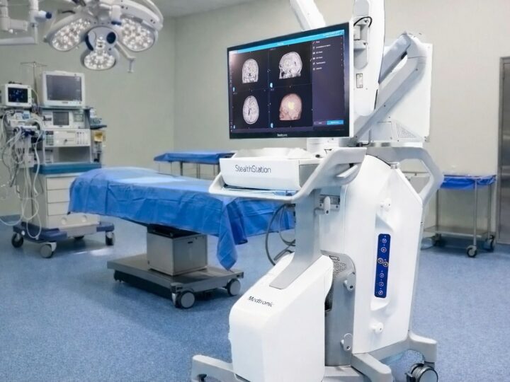 Amigos do HC doam novo sistema de neuronavegação para o Hospital de Clínicas
