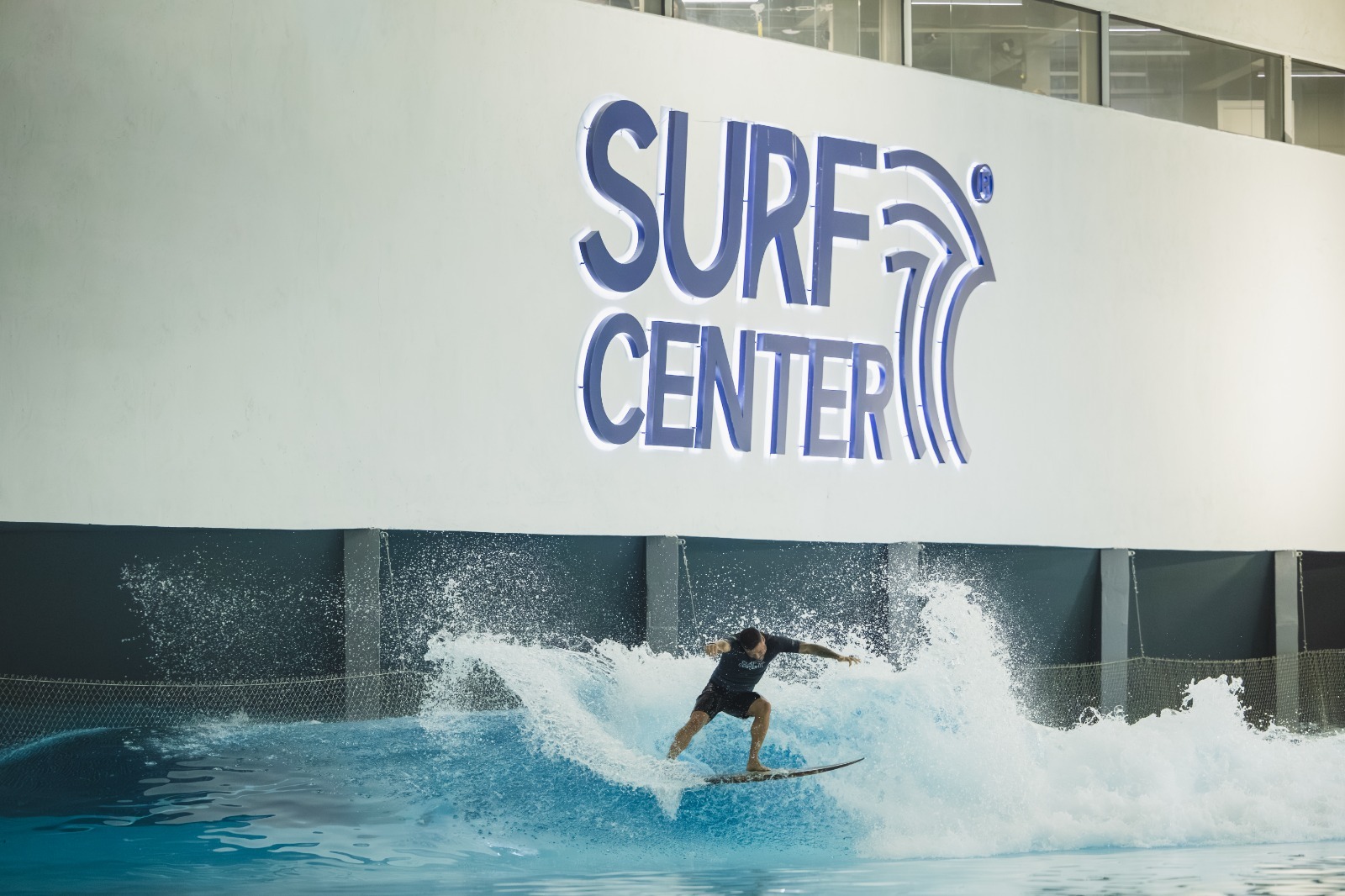 Curitiba recebe o 1º Circuito Nacional Surf Center, marco do surf indoor no Brasil