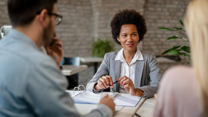 Estratégias de prospecção direcionam a advocacia em 2026