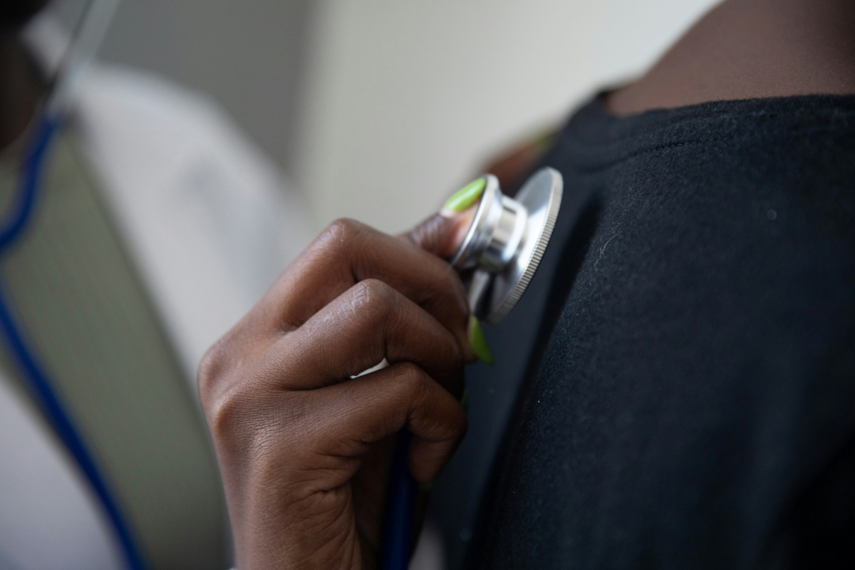 No combate ao câncer, atendimento médico beneficia trabalhadores da construção