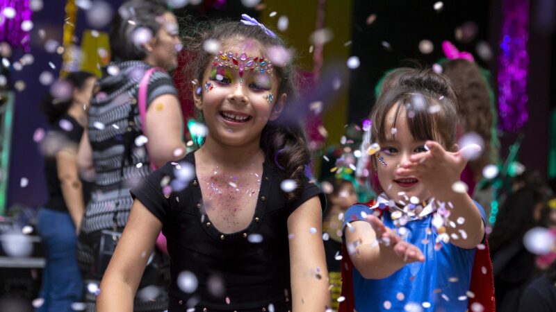 Ventura Shopping promove Bailinho de Carnaval com música, brincadeiras e programação gratuita para toda a família