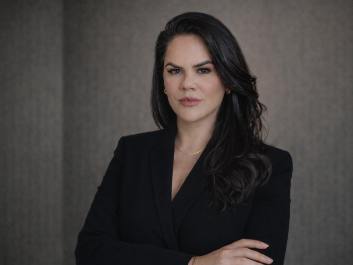 Justiça garante salário-maternidade ao pai após morte da mãe