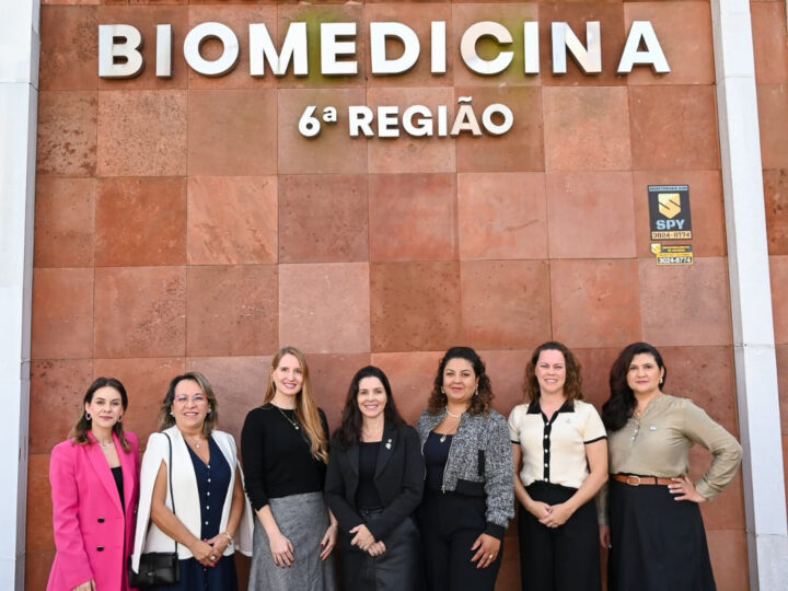 Mulheres são 83% dos profissionais de Biomedicina no país