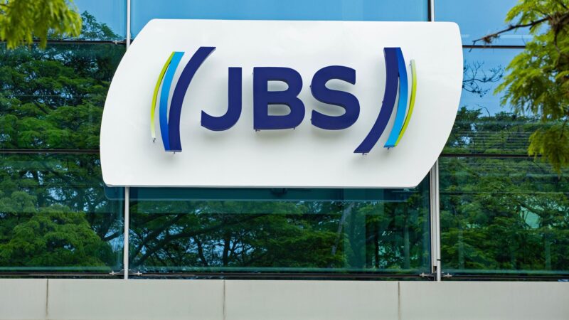 JBS registra receita recorde de US$ 86,2 bi e fecha 2025 com US$ 2 bi de lucro líquido
