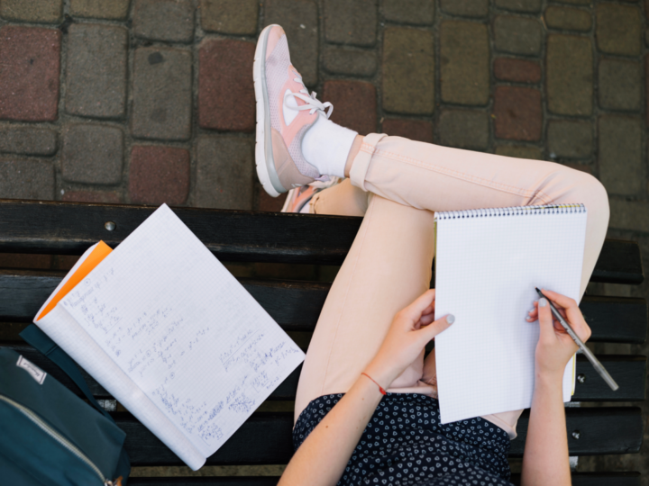 MEC convoca candidatos na lista de espera do FIES e define prazos de validação