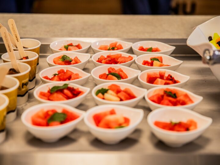 Ramadã e Quaresma: como empresas adaptam alimentação para funcionários durante períodos religiosos