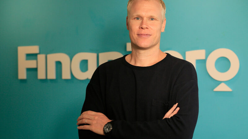 Clar adquire Lendo e expande plataforma global de crédito