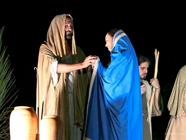 Espetáculo A Paixão de Cristo deve reunir cerca de 15 mil pessoas nesta sexta-feira [3/4], em Curitiba