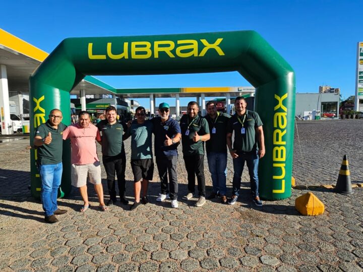 Casa Siga Bem passa por três unidades da Rede Pelanda, no Paraná,  e leva saúde, bem-estar e serviços gratuitos a centenas de pessoas no Paraná