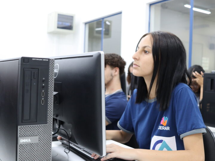 Câmara aprova Estatuto do Aprendiz e cria novas regras para contratação de jovens e pessoas com deficiência