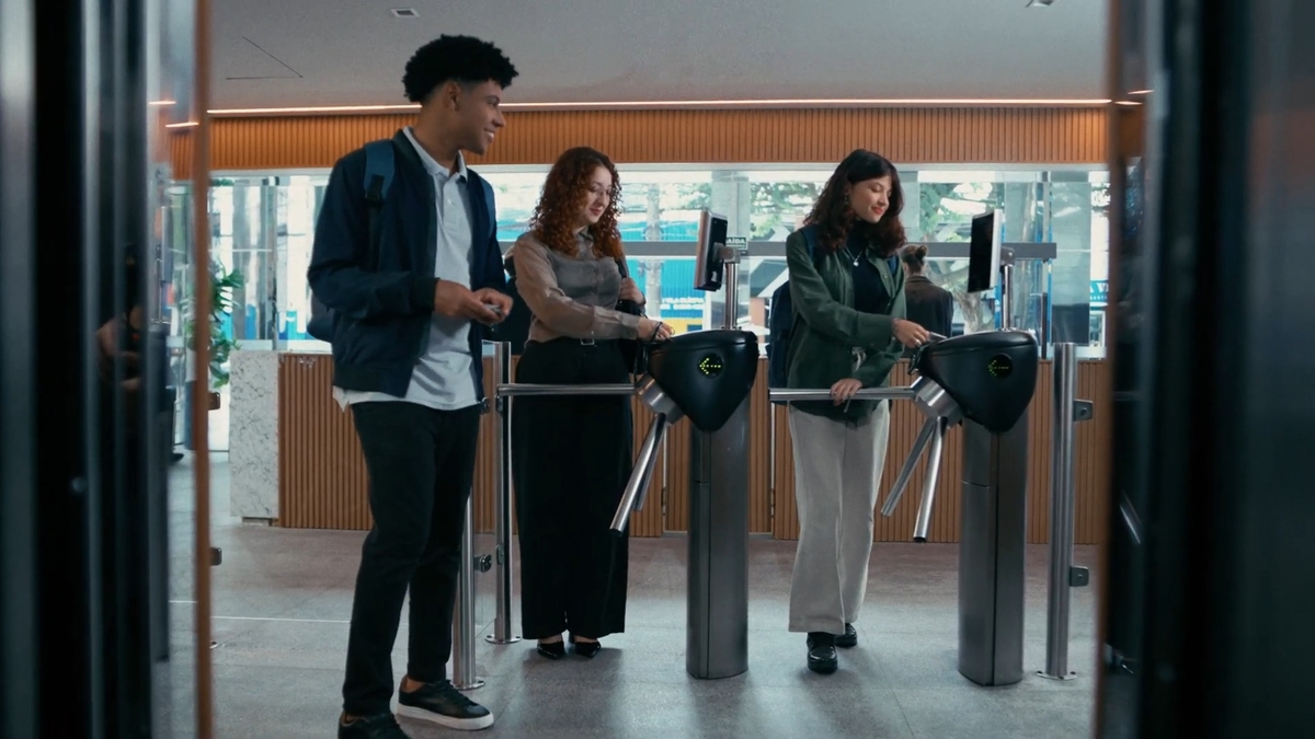 Campanha do Espro leva histórias de aprendizes aos cinemas