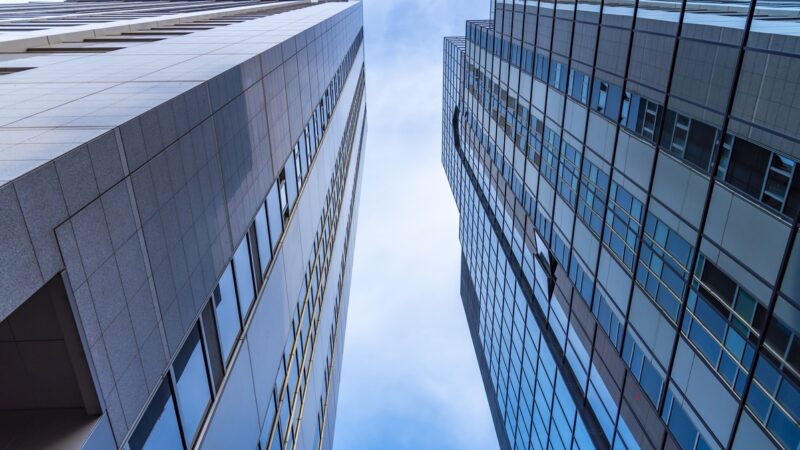 Grupo Skill firma aliança estratégica com Urbano Bank