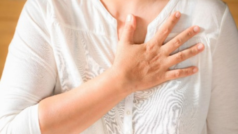 Infarto em mulheres tem sinais que confundem diagnóstico