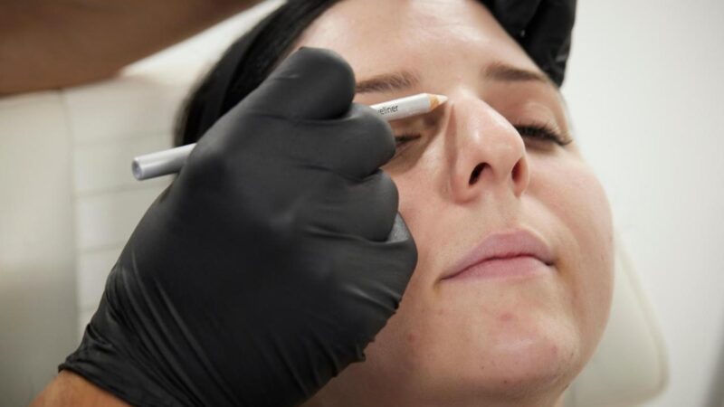 Fim do verão impulsiona busca por cuidados com a pele