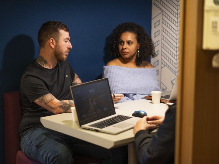 Custos de equipe de marketing interna aceleram terceirização