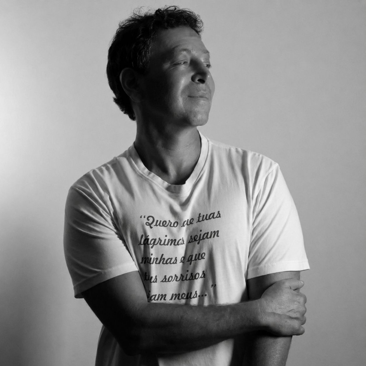 Entre a letra e o abismo: Leon Knopfholz lança novo livro