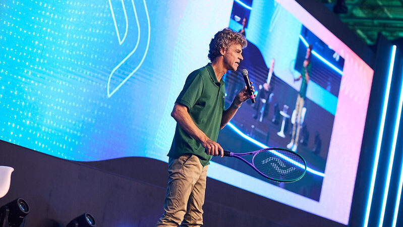 Senior Experience 2026 terá Masterclass exclusiva com Guga Kuerten