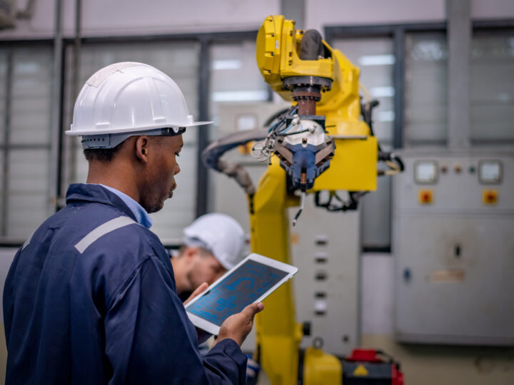 Automação amplia demanda por profissionais de tecnologia
