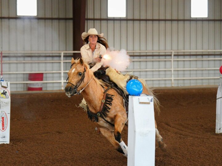 Cowboy Mounted Shooting é lançado oficialmente no Brasil