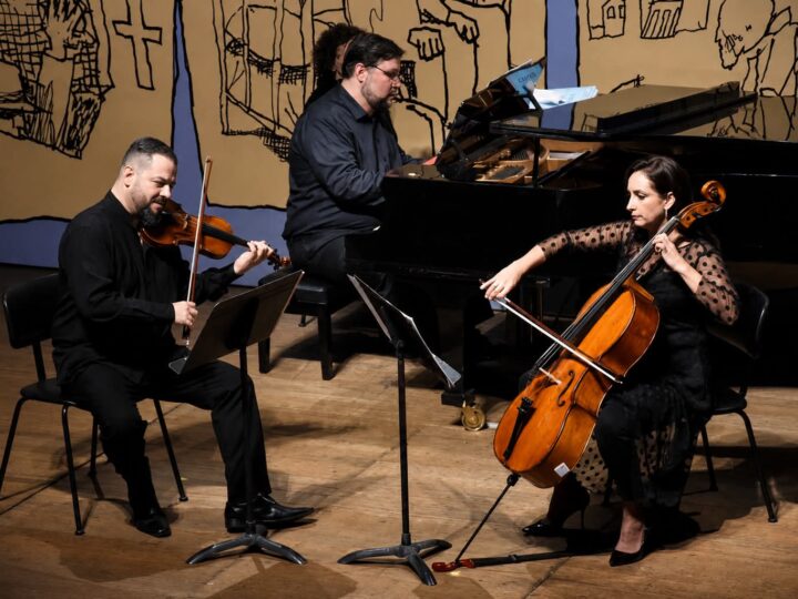 Artestil inaugura série gratuita que transforma a galeria em palco de música de câmara