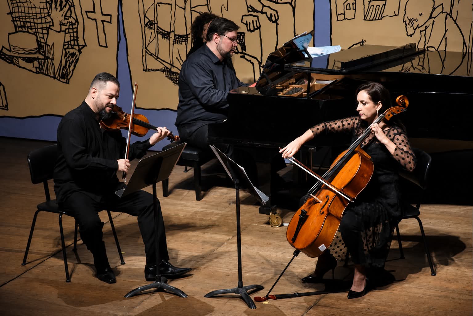 Artestil inaugura série gratuita que transforma a galeria em palco de música de câmara