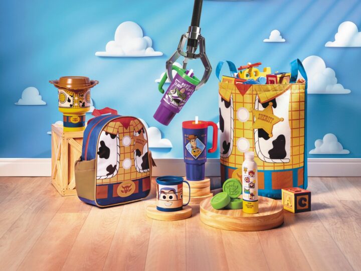 Avon e Casa & Estilo lançam coleção inspirada em Toy Story 5, da Disney e Pixar