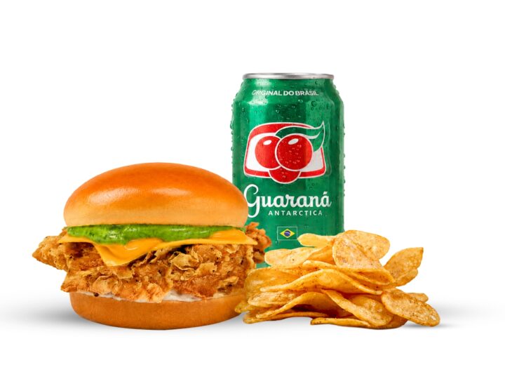 Aussie entra no clima da torcida e lança o Hexa Chicken Sandwich por tempo limitado