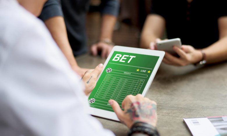 O crédito começou a cobrar a conta das bets