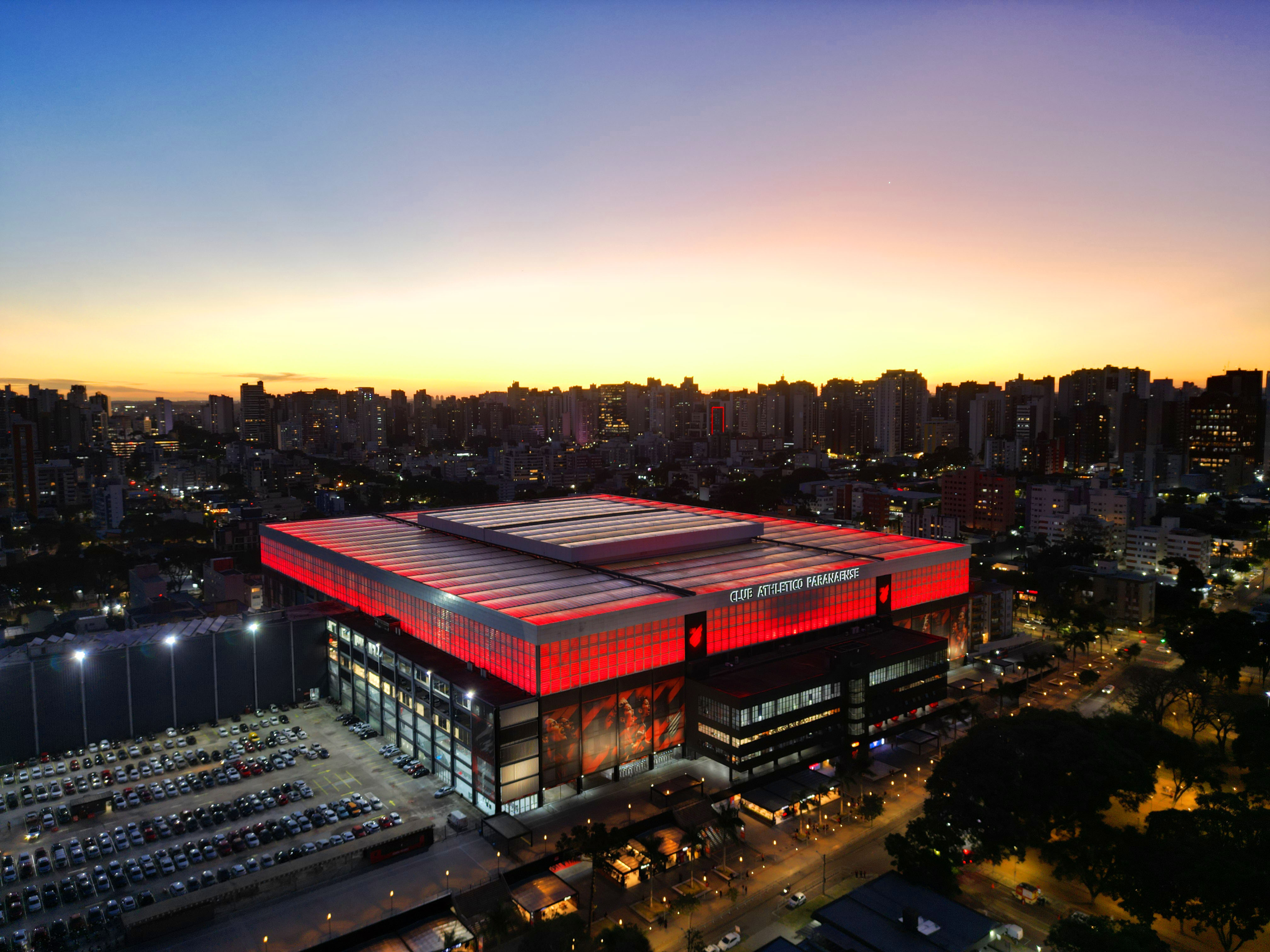 Galáticos Game abre venda de ingressos para partida solidária com Ronaldinho Gaúcho e ídolos do futebol paranaense
