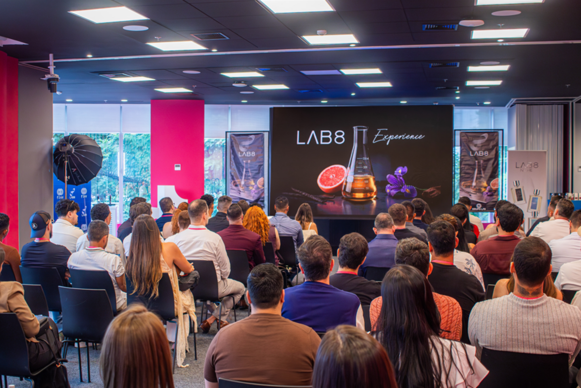 Evento da LAB 8 reforça crescimento da perfumaria no Brasil