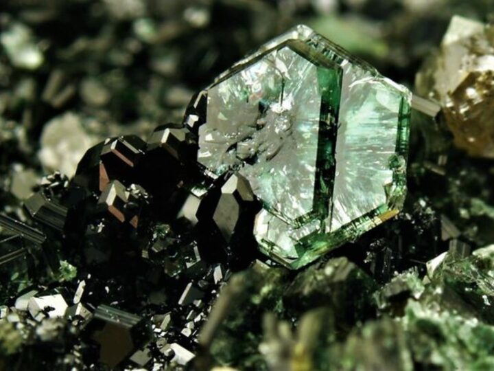 Minerais raros incrementam o desenvolvimento tecnológico