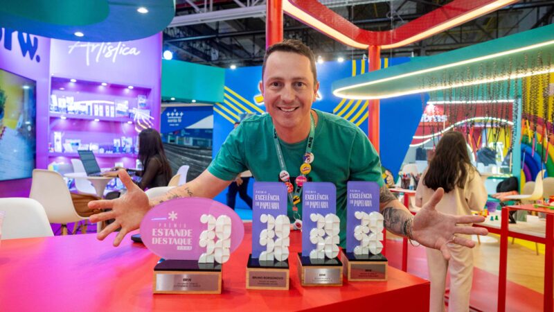 Empresa paranaense conquista quatro troféus na principal feira de papelaria da América Latina