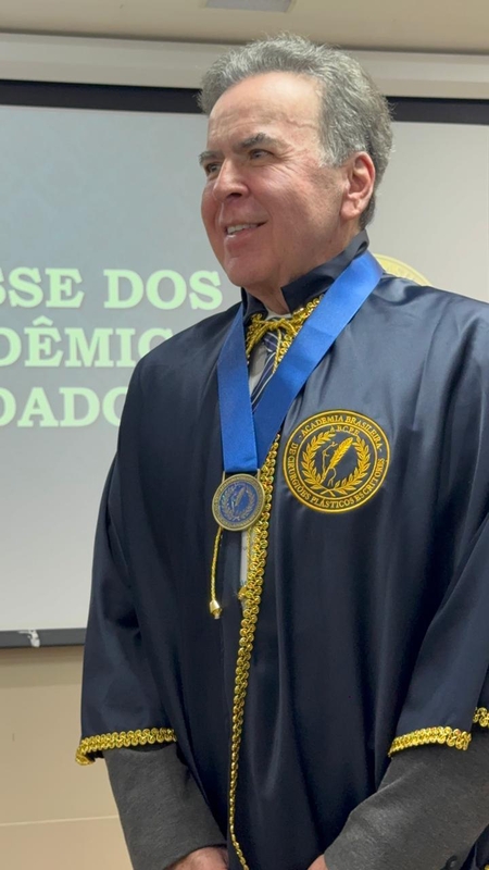 Dr. Ricardo Cavalcanti toma posse na ABCPE