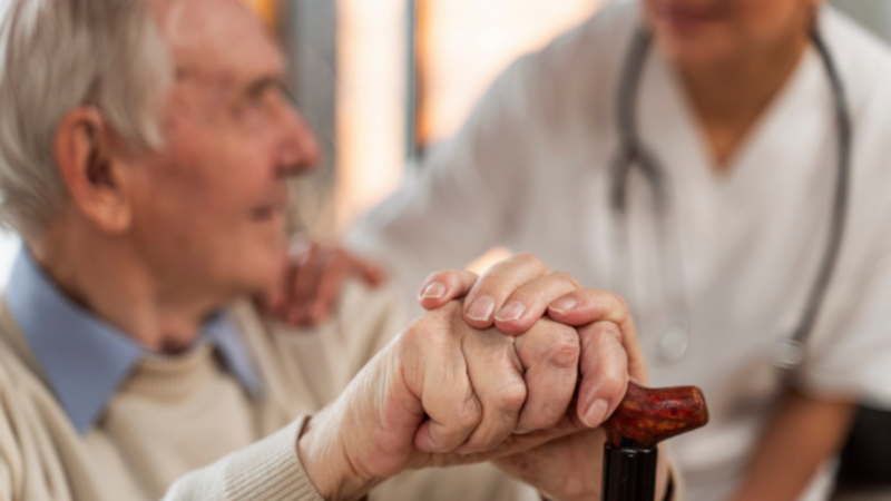 Envelhecimento amplia demanda por geriatria no SUS