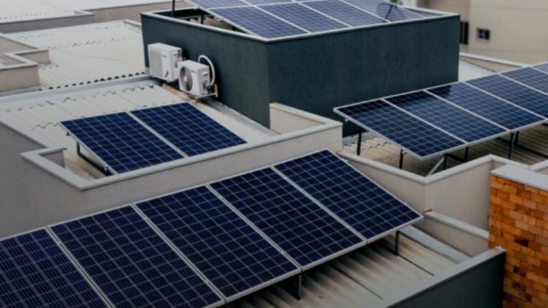 Setor solar com BESS deve reduzir custos em 40% no Brasil