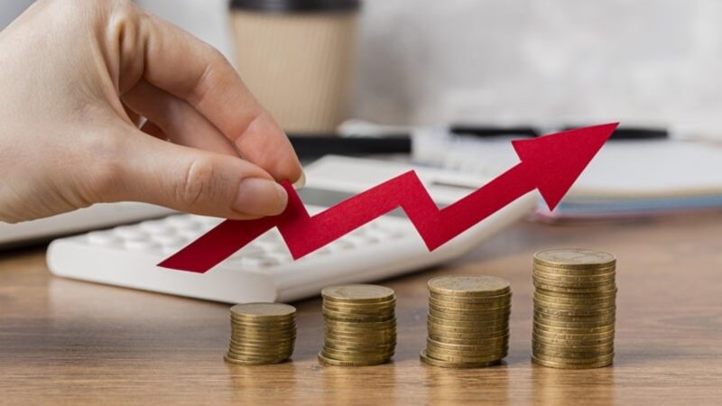 Alocação eleva retorno de carteira em dólar em 2025
