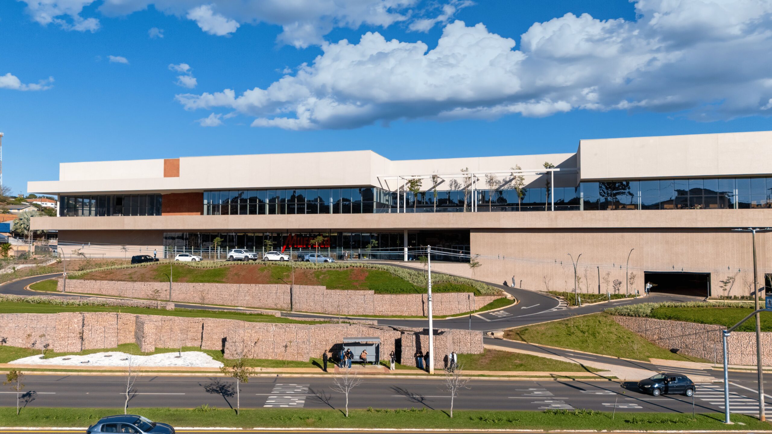 Shopping Plaza Campos Gerais atinge faturamento de R$ 100 milhões no primeiro semestre e anuncia Centro de Convenções 