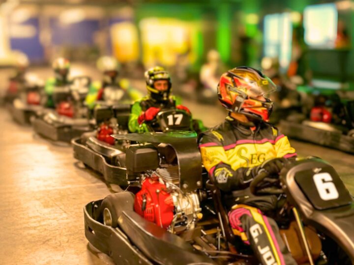 Curitiba recebe Campeonato Brasileiro de Kart na maior pista indoor do Brasil