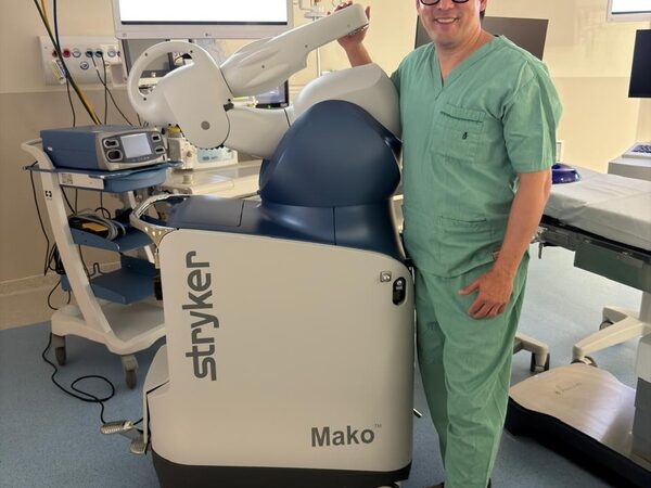 Dr. Marco Demange realiza cirurgia MAKO, inédita no Brasil