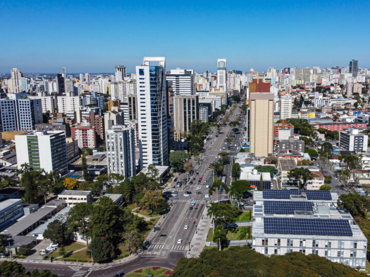 Ticket médio dos imóveis usados segue acima de meio milhão e negócios efetivados crescem em Curitiba