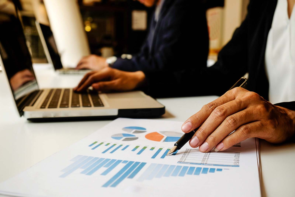 Ferramentas financeiras ajudam comerciantes a gerir negócio