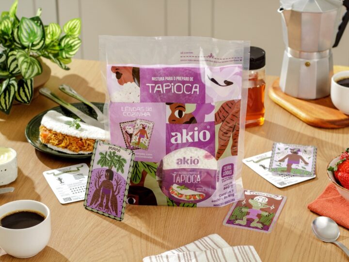Akio leva tapioca e folclore às famílias